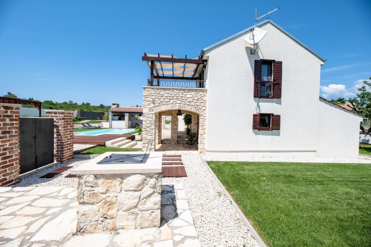 Casa Di Nikola *